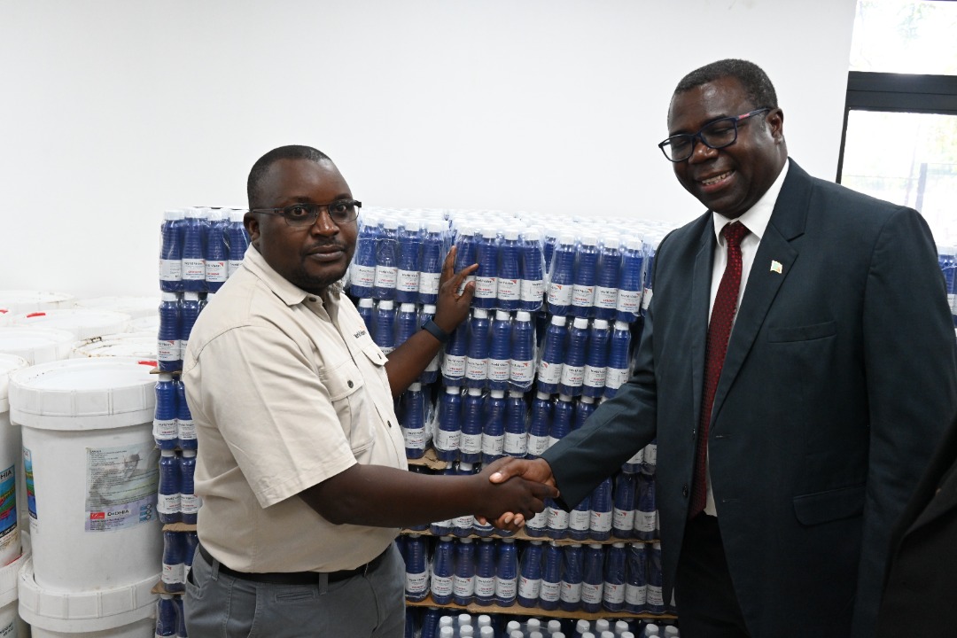 10,000 chlorine bottles donated to Zambia to curb cholera outbreak